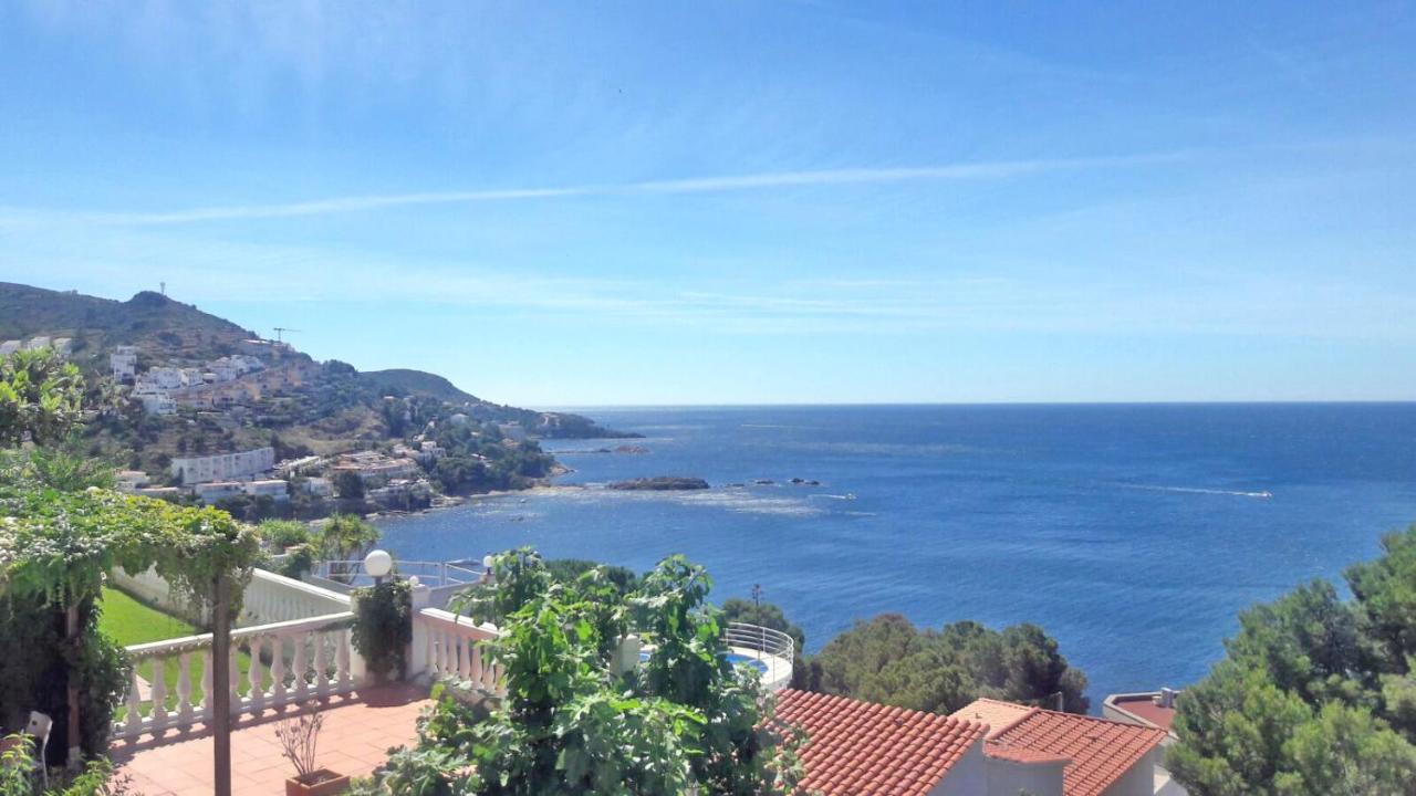 Amazing Seaview Apartment With Terrace & Parking - Casa Artevida Росас Экстерьер фото