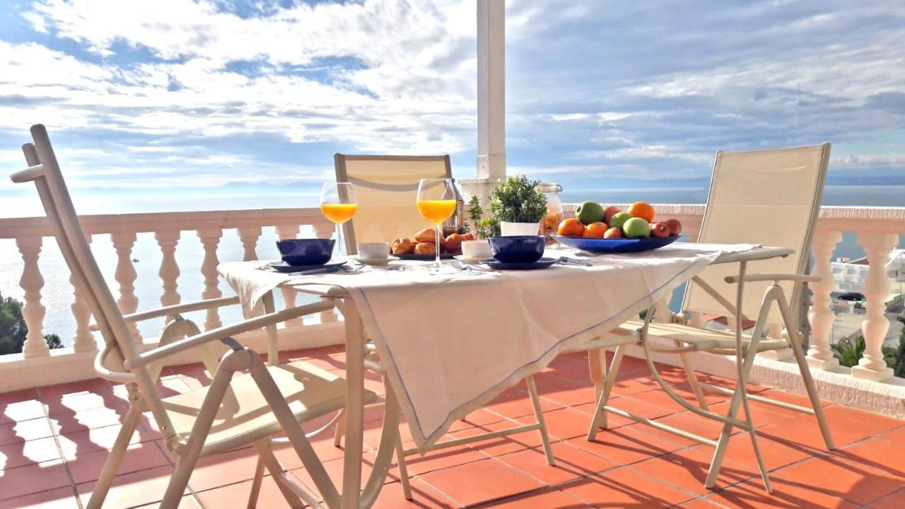 Amazing Seaview Apartment With Terrace & Parking - Casa Artevida Росас Экстерьер фото